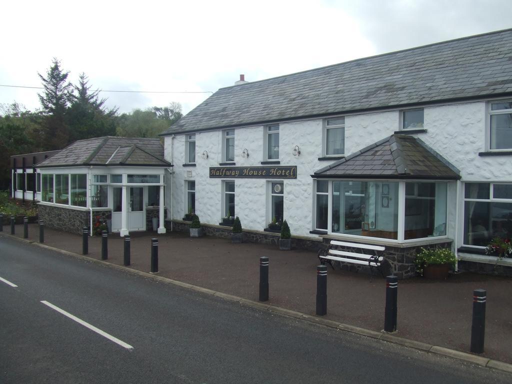 Halfway House Hotel 란 외부 사진